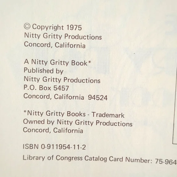 The Crockery Pot Cookbook - 1975 - Picture 7 of 13